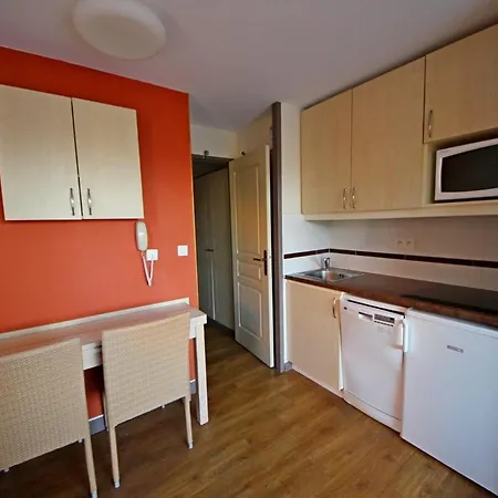 1a - C9 377 - 441la Appartement *